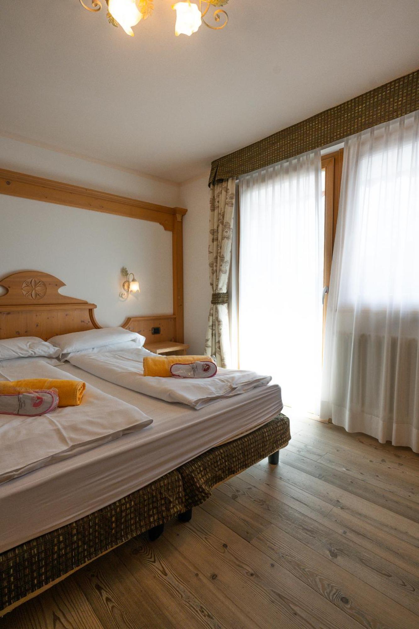 Wellness Hotel Lupo Bianco Canazei Exteriér fotografie