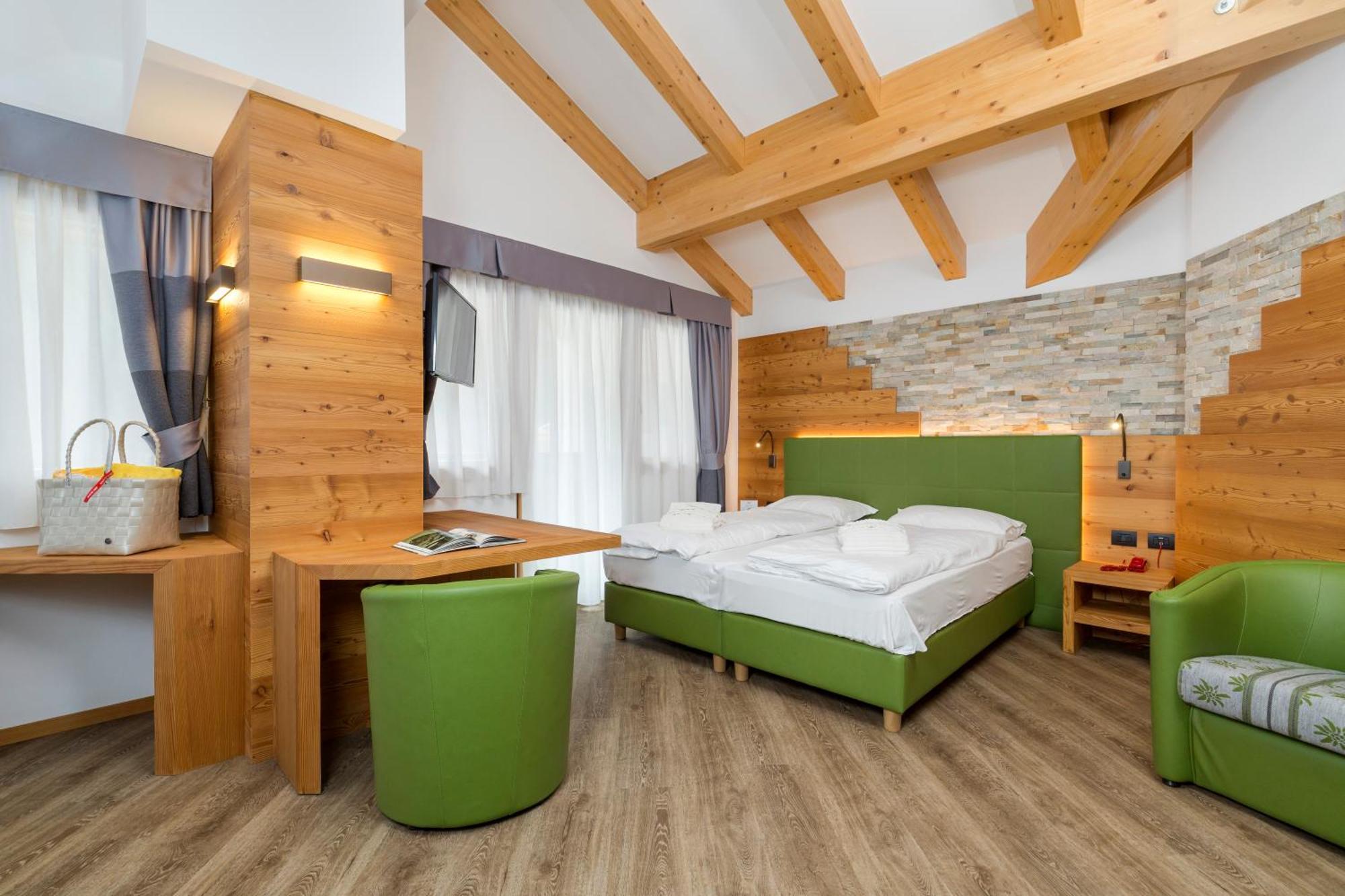 Wellness Hotel Lupo Bianco Canazei Exteriér fotografie